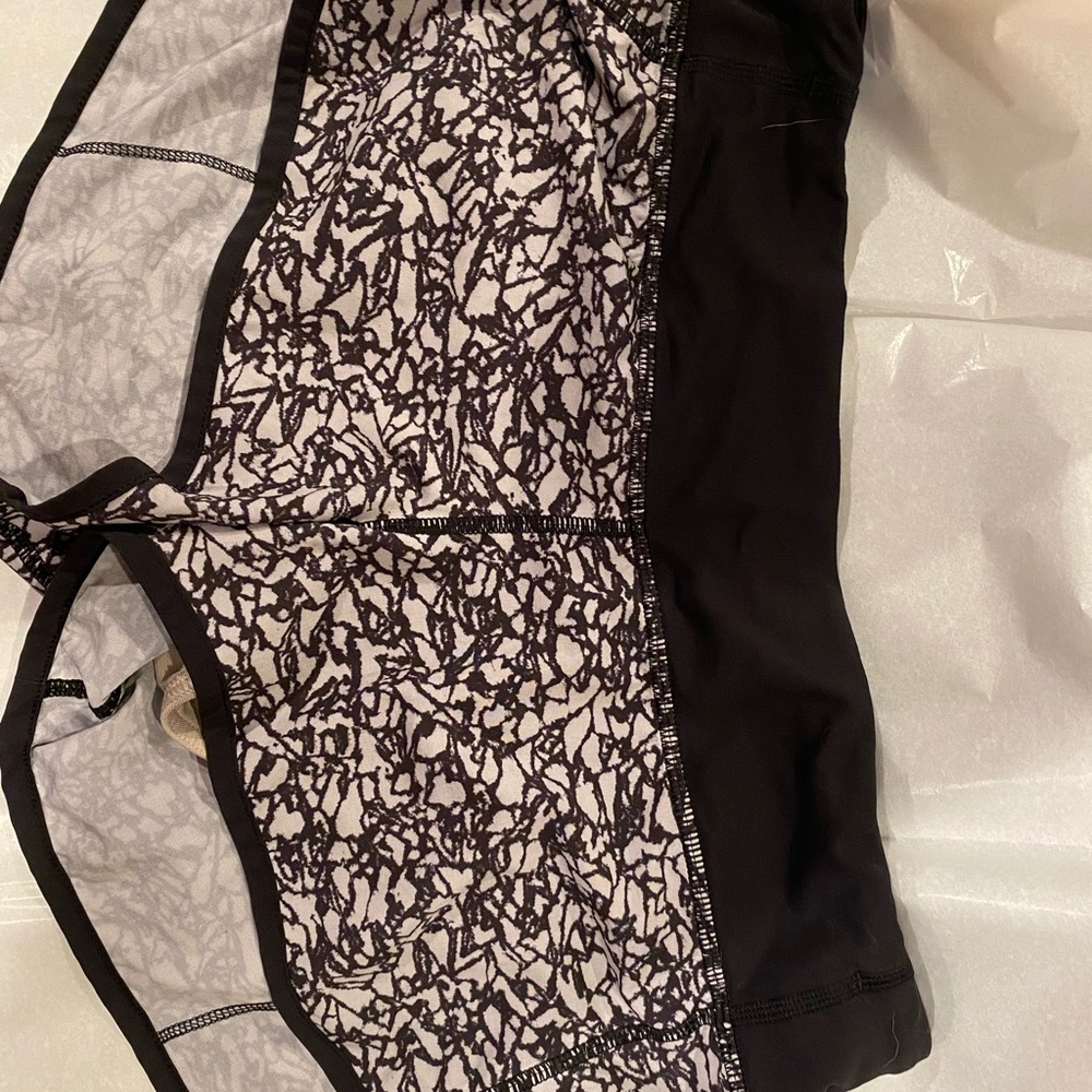Lululemon speed short size 6